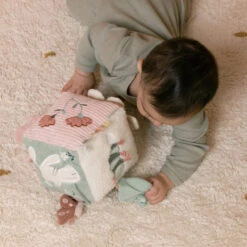 Little Dutch Cube D'activités Flowers & Butterflies 11 Little Dutch Cube D'activités Flowers & Butterflies -Jouet Promos Boutique cube dactivites flowers amp butterflies little dutch.dfmzv2 .max