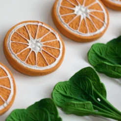 Jouet à Mordiller Orange Clementino -Jouet Promos Boutique jouet a mordiller orange clementino oli amp carol.29v1pl.max