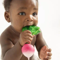 Jouet à Mordiller Radis Ramona -Jouet Promos Boutique jouet a mordiller radis ramona oli amp carol.d8lht6.max