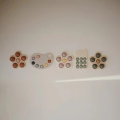 Mushie Jouet à Presser - Fleur -Jouet Promos Boutique jouet a presser fleur mushie.swwdbm.max