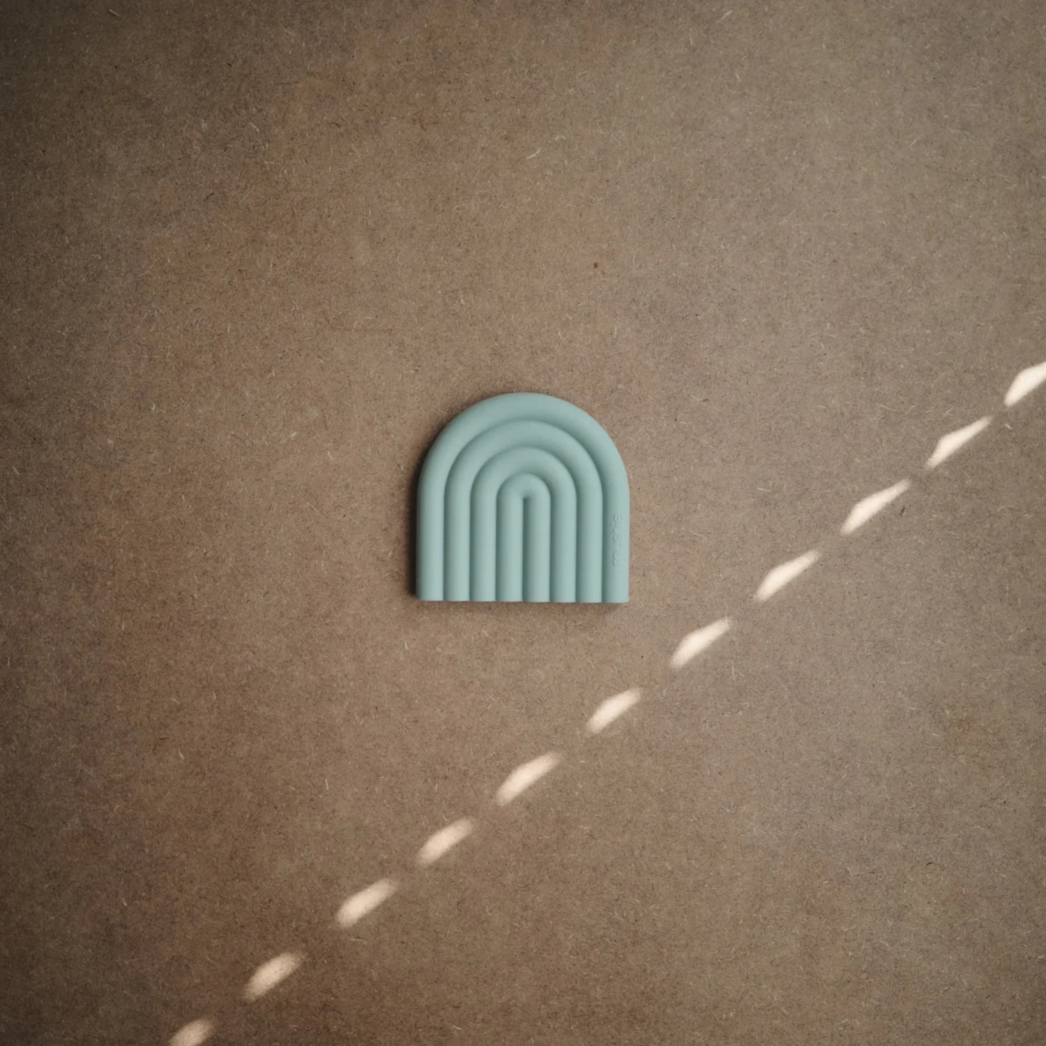 Mushie Jouet De Dentition Rainbow 2 Mushie Jouet De Dentition Rainbow – Image 2