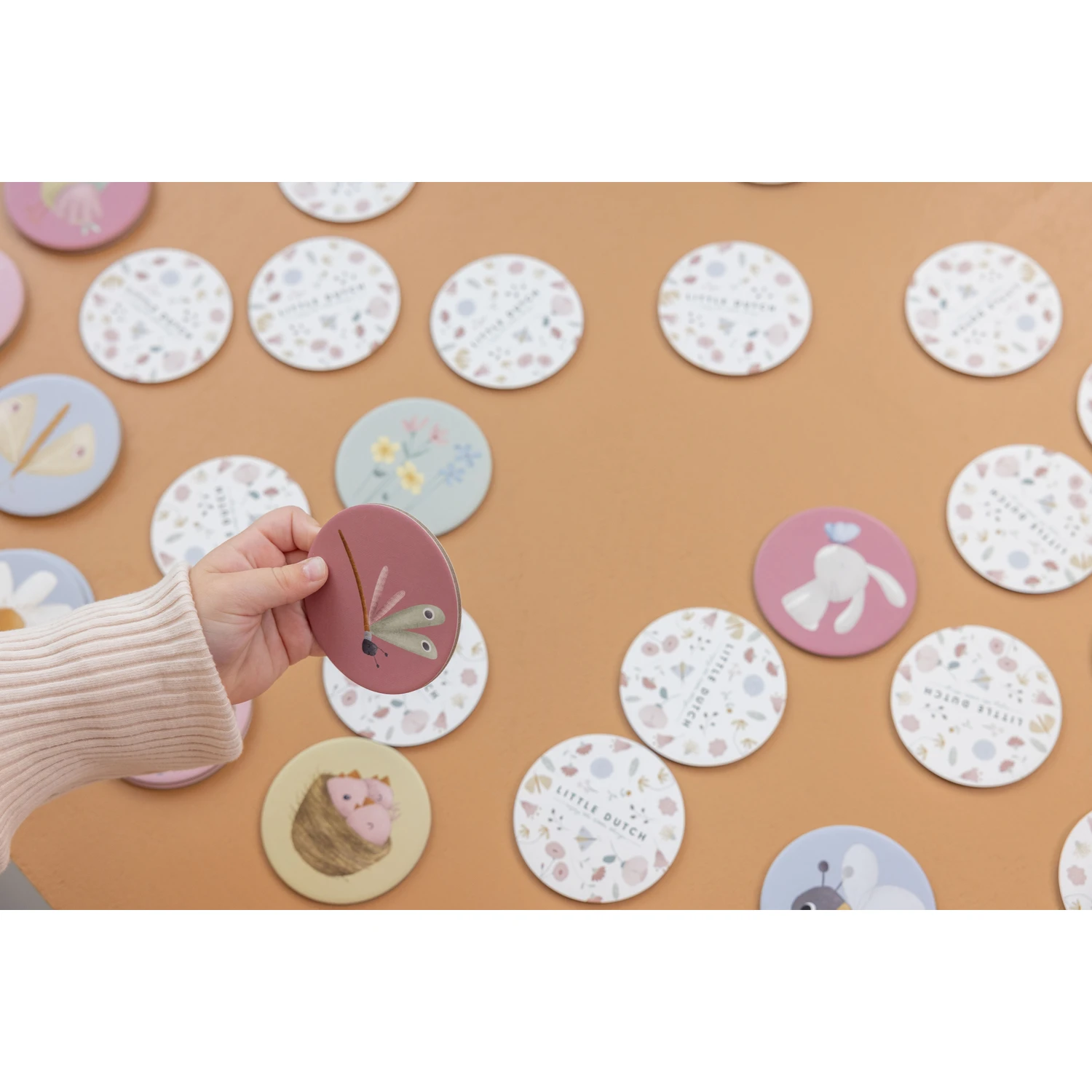 Little Dutch Memory Flowers & Butterflies 6 Little Dutch Memory Flowers & Butterflies – Image 6